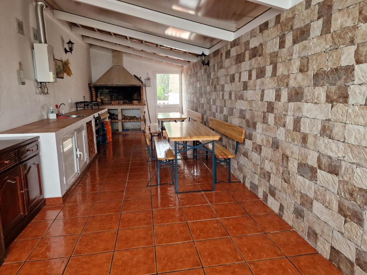 Villa Familia Dehoux Camacha  Kültér fotó